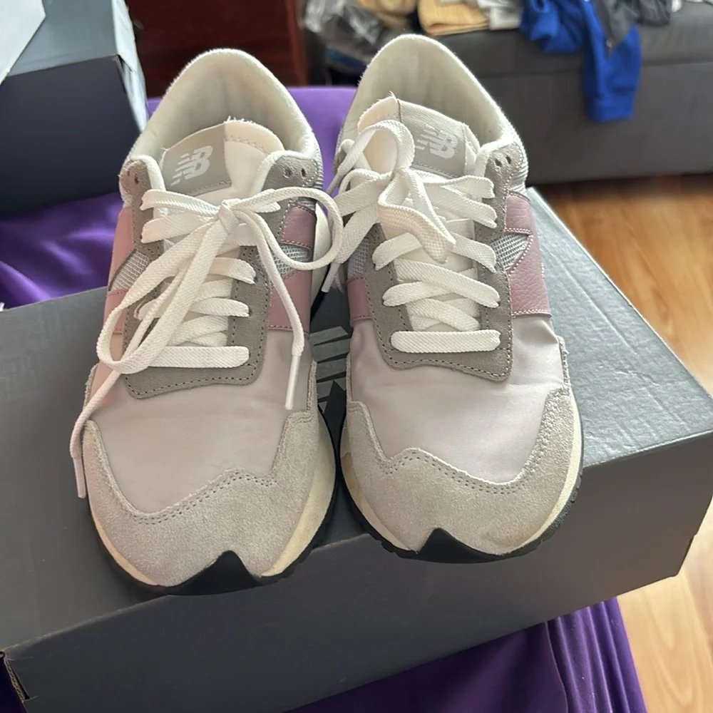 New Balance 237 Sneaker - Picture 2 of 8